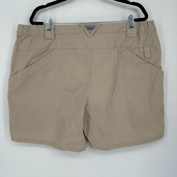 Columbia PFG Womens Cargo Shorts Size 2X Tan Fishing Hiking Outdoors Camping - Picture 2 of 12